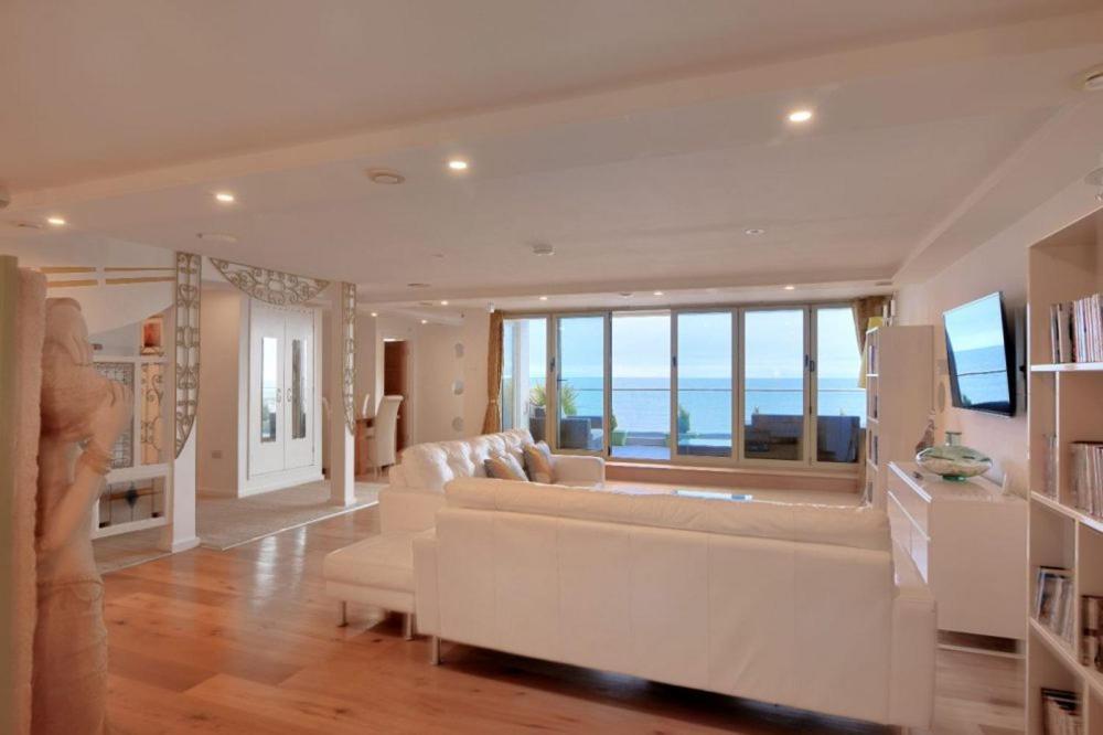 Largigi Offering Two Amazing Panoramic Sea Front Apartments Lyme Regis Zewnętrze zdjęcie