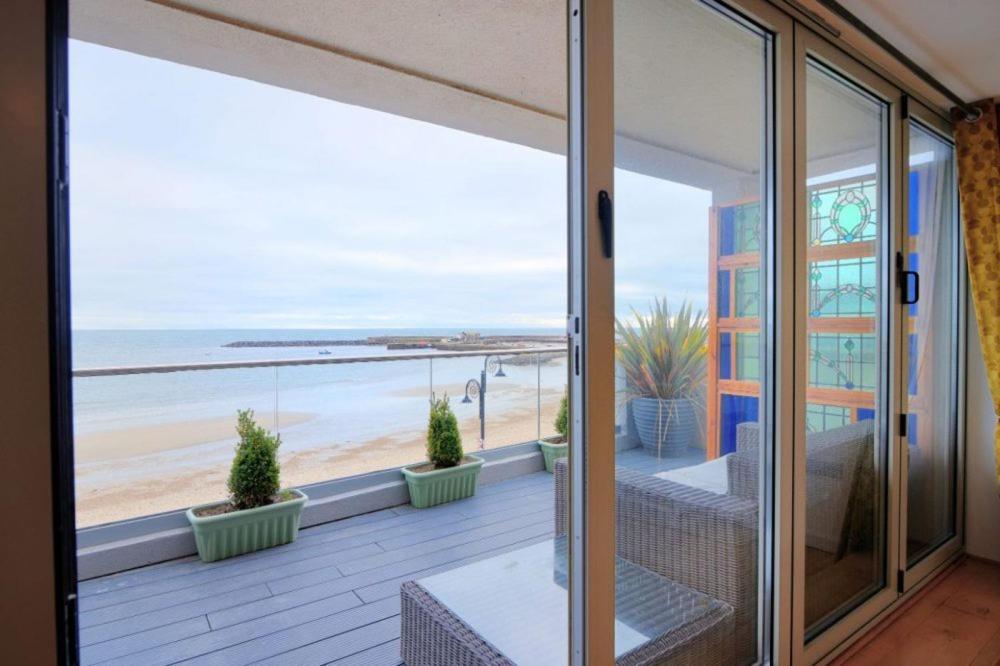 Largigi Offering Two Amazing Panoramic Sea Front Apartments Lyme Regis Zewnętrze zdjęcie