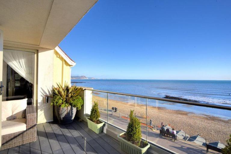 Largigi Offering Two Amazing Panoramic Sea Front Apartments Lyme Regis Zewnętrze zdjęcie