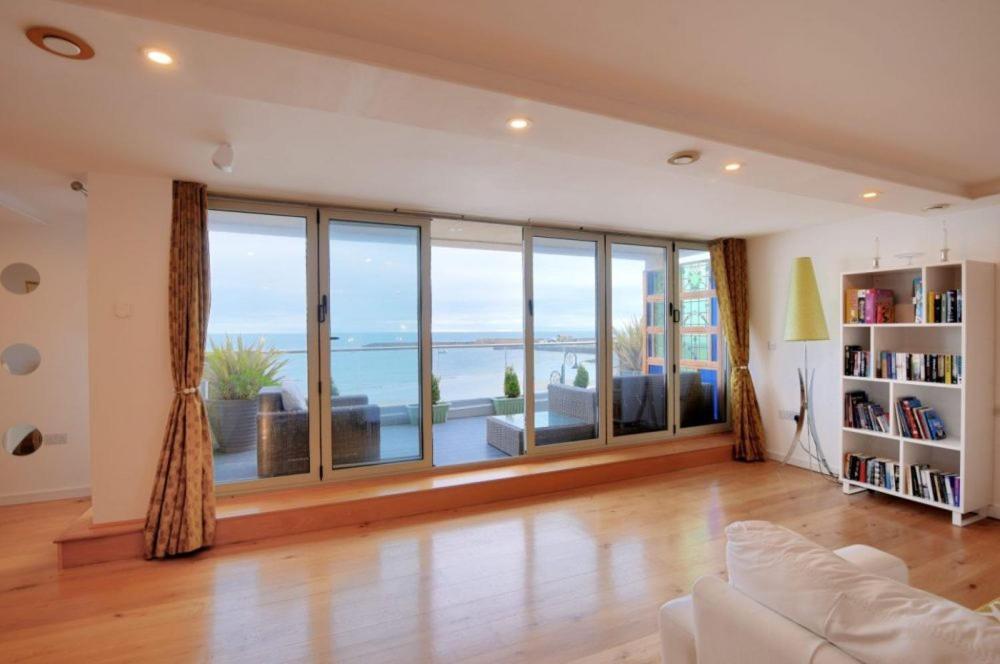 Largigi Offering Two Amazing Panoramic Sea Front Apartments Lyme Regis Zewnętrze zdjęcie